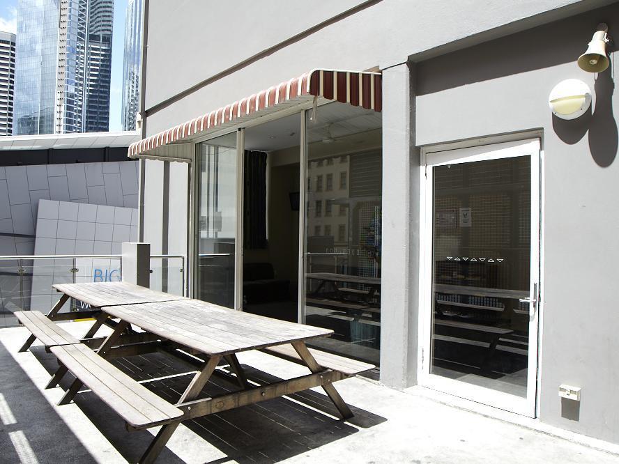 Base Brisbane Embassy Hostel Luaran gambar