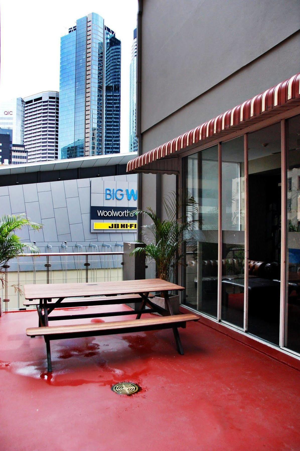 Base Brisbane Embassy Hostel Luaran gambar
